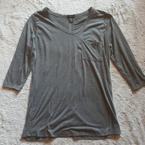 Rue21 Top Women’s Size XS Gray